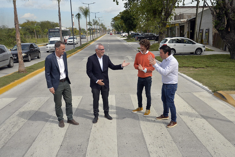 Julio Zamora y Gabriel Katopodis recorrieron la renovada Av. Juan B Justo (ex 197)