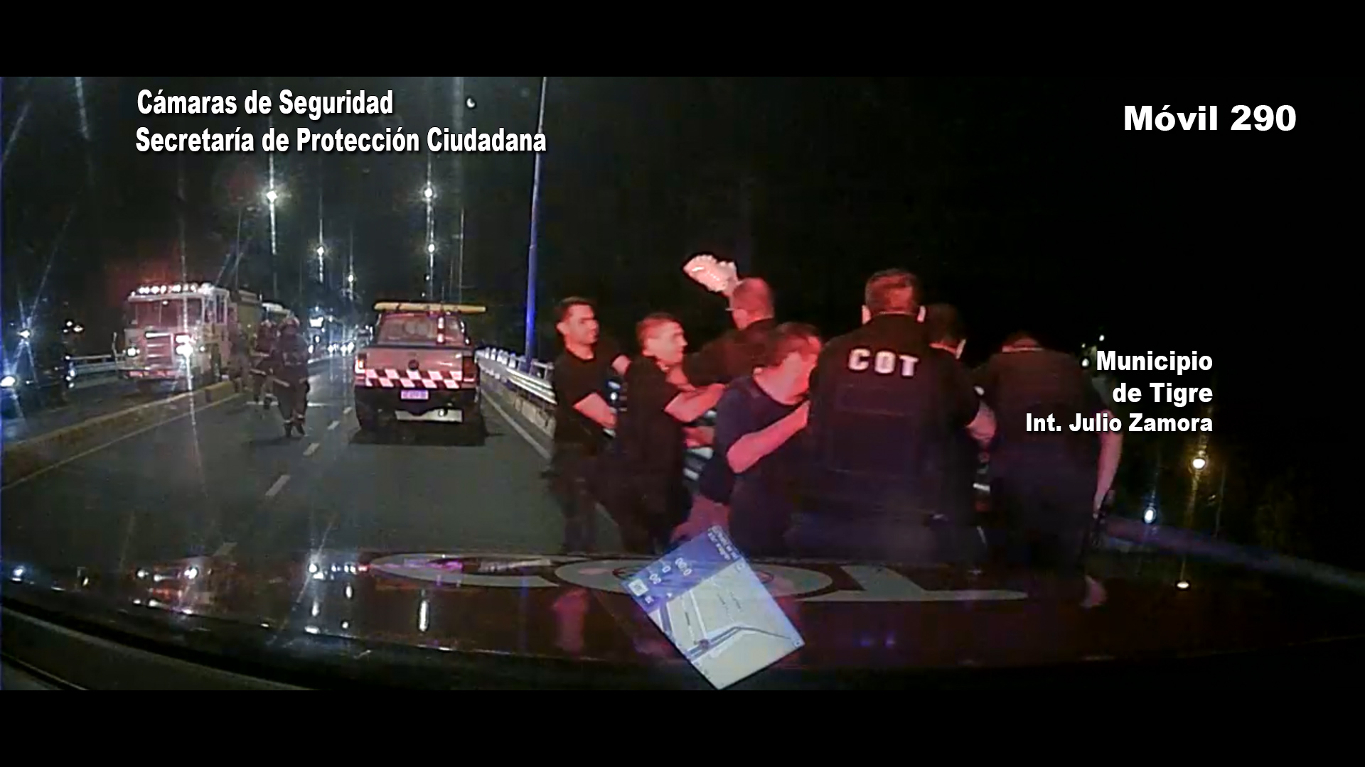 Imágenes dramáticas: agentes del COT evitaron que un joven se arrojara desde un puente en General Pacheco
