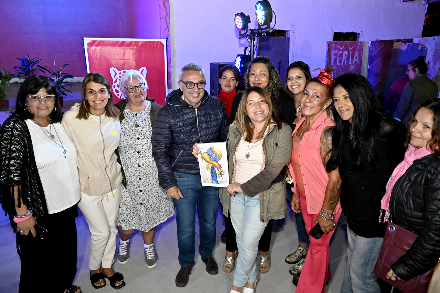 Julio y Gisela Zamora encabezaron un agasajo para destacar la labor de centenares de vecinas de El Talar