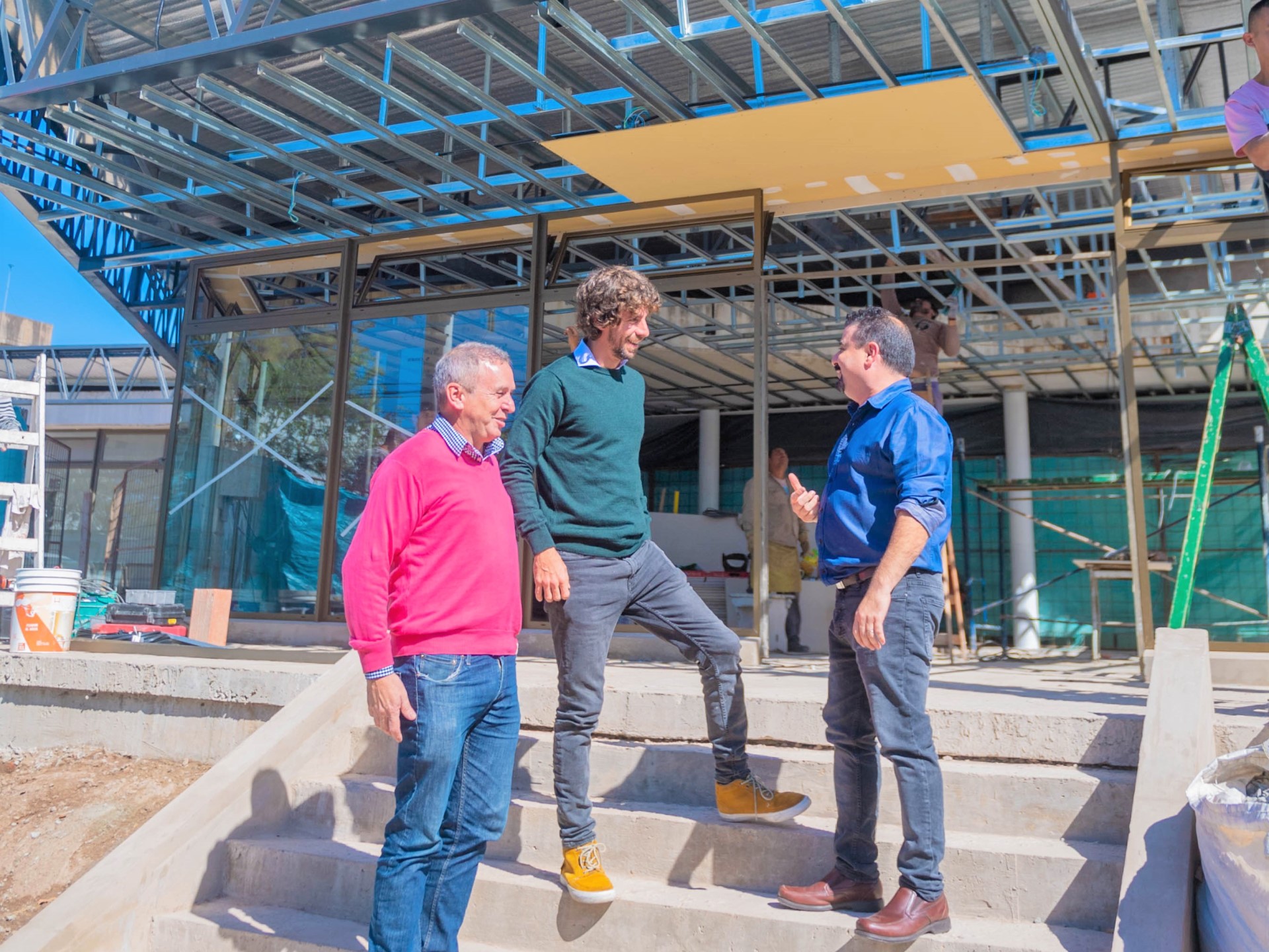 Juan Andreotti visitó las obras de renovación y ampliación del Hospital Provincial Cordero