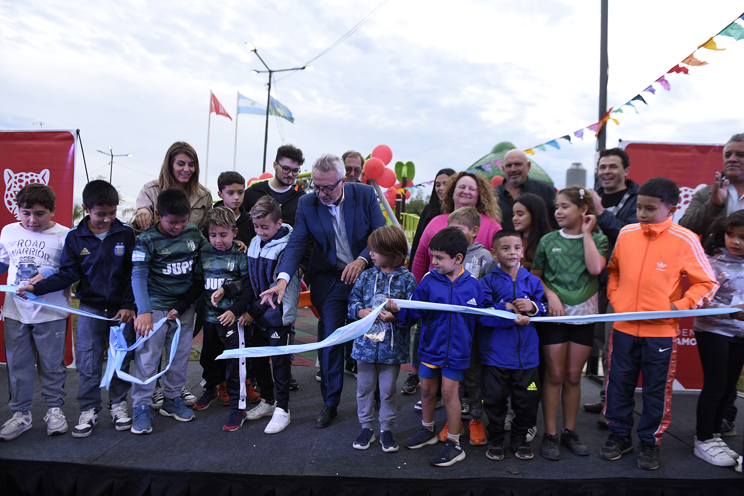 Con una celebración familiar, Julio Zamora inauguró el espacio público N°82 en el Municipio de Tigre