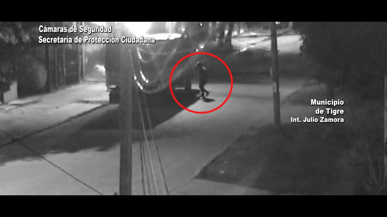 Agentes del COT y de la Policía detuvieron a un hombre que robó una batería de un camión estacionado en la vía pública