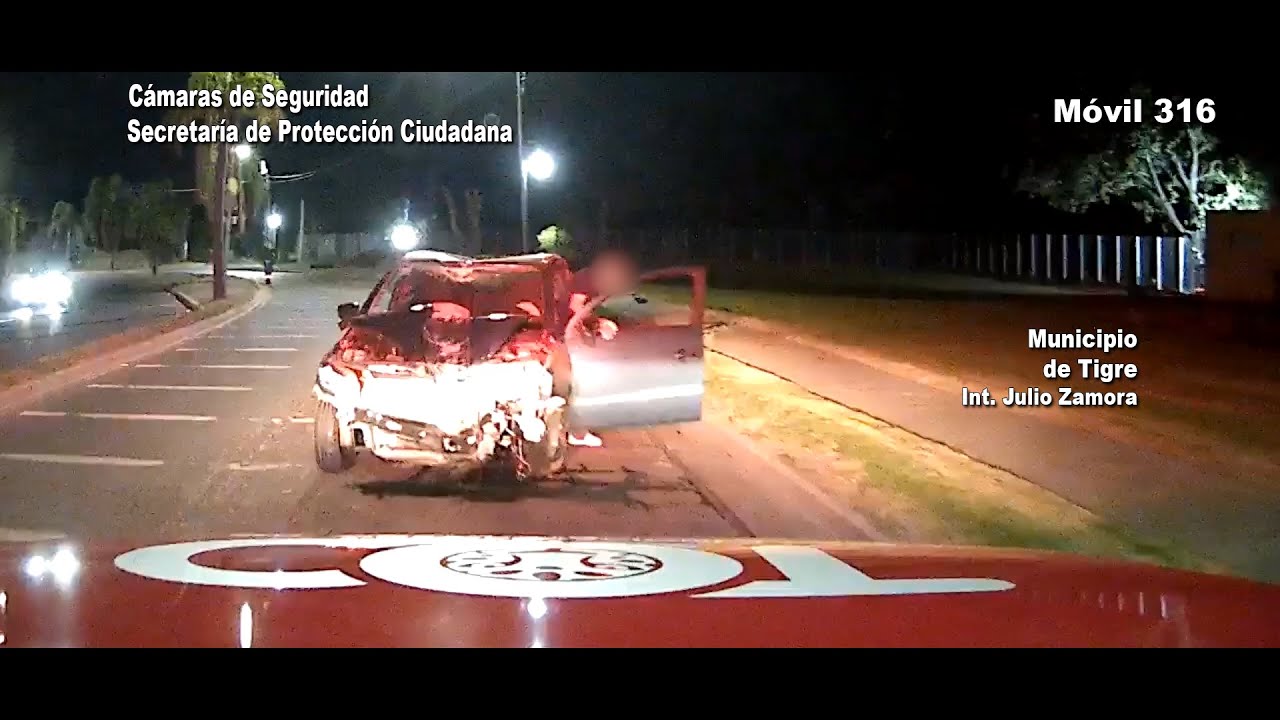 Las cámaras del COT captaron un impactante choque: el conductor resultó ileso de milagro