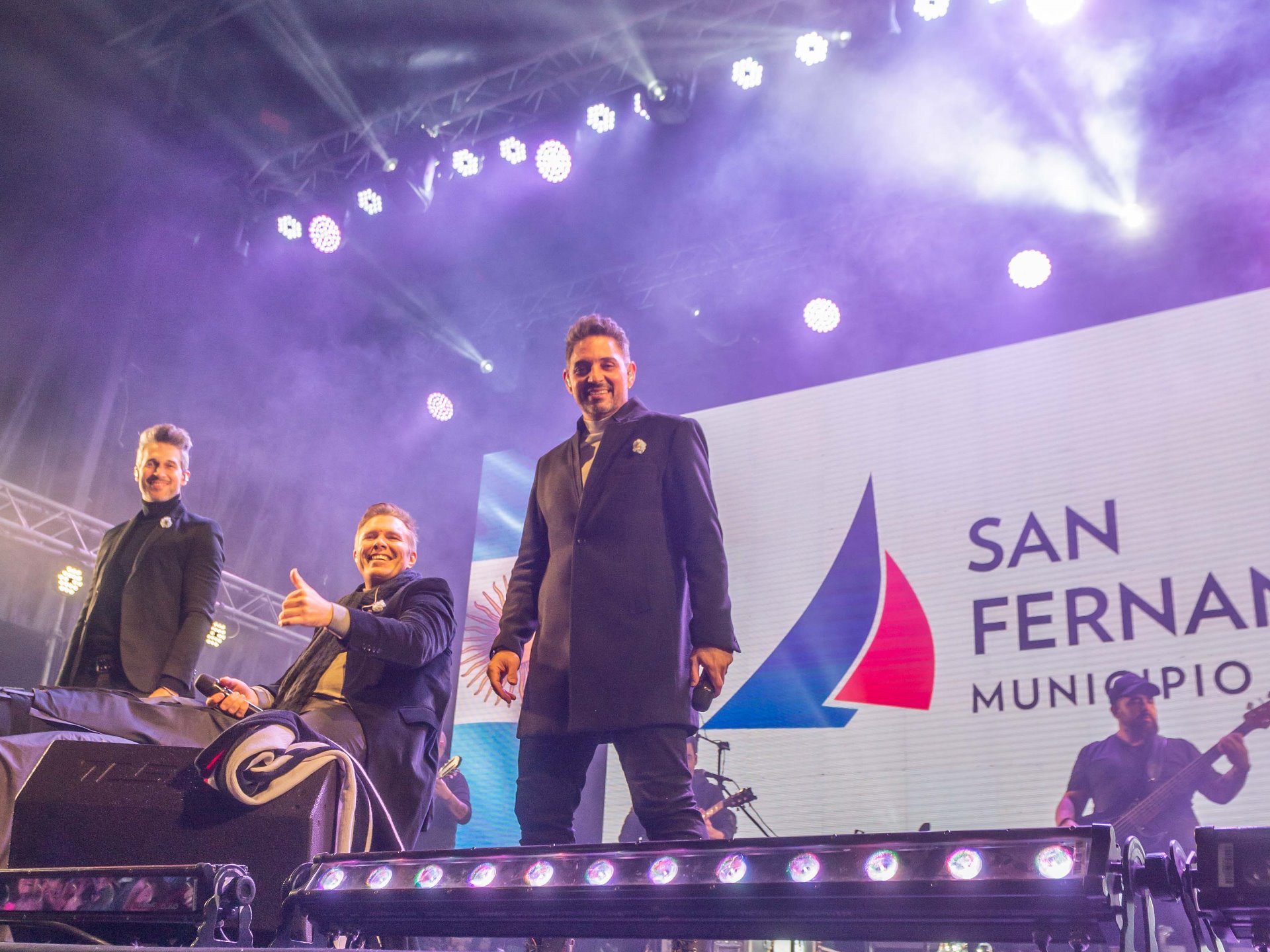 Destino San Javier y más artistas animaron el festejo del Día de la Patria en San Fernando