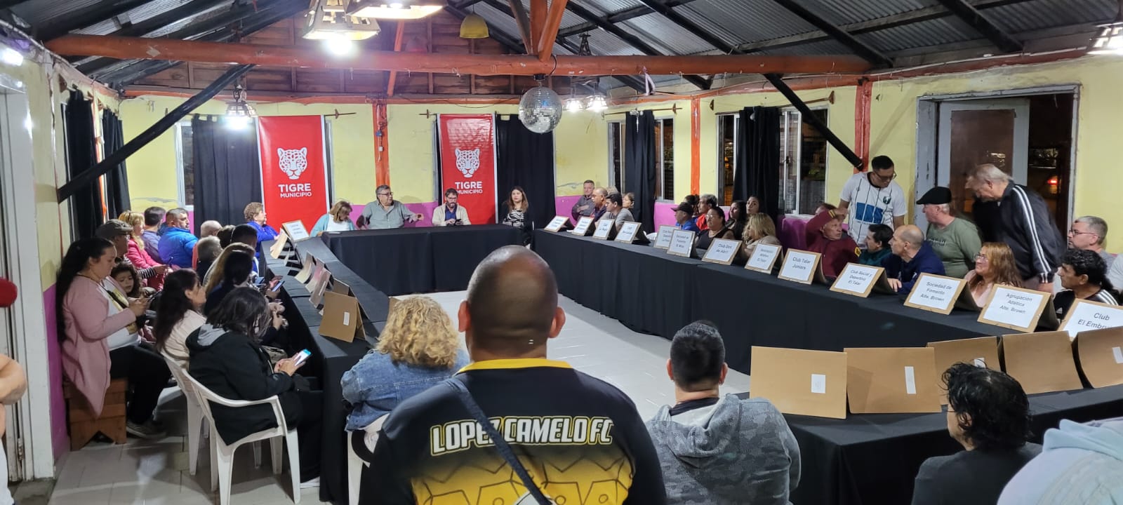 Instituciones de El Talar, La Paloma y Almirante Brown pidieron por la reelección de Julio Zamora como intendente de Tigre