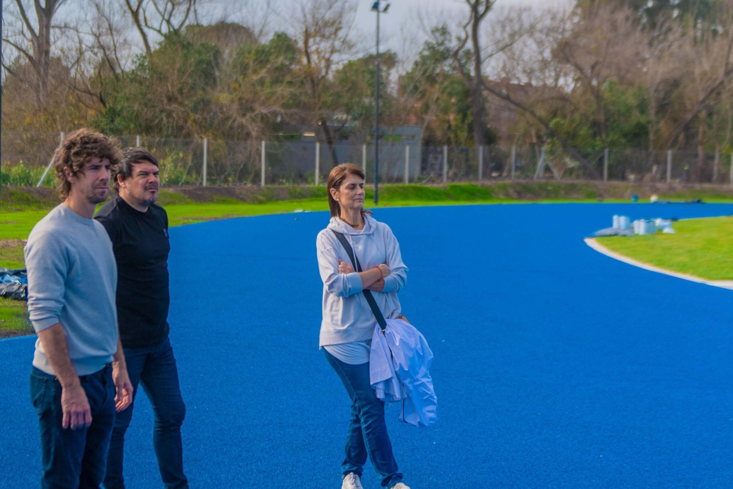 Juan Andreotti recorrió la nueva Pista de Atletismo que el Municipio hace con la Universidad de Luján
