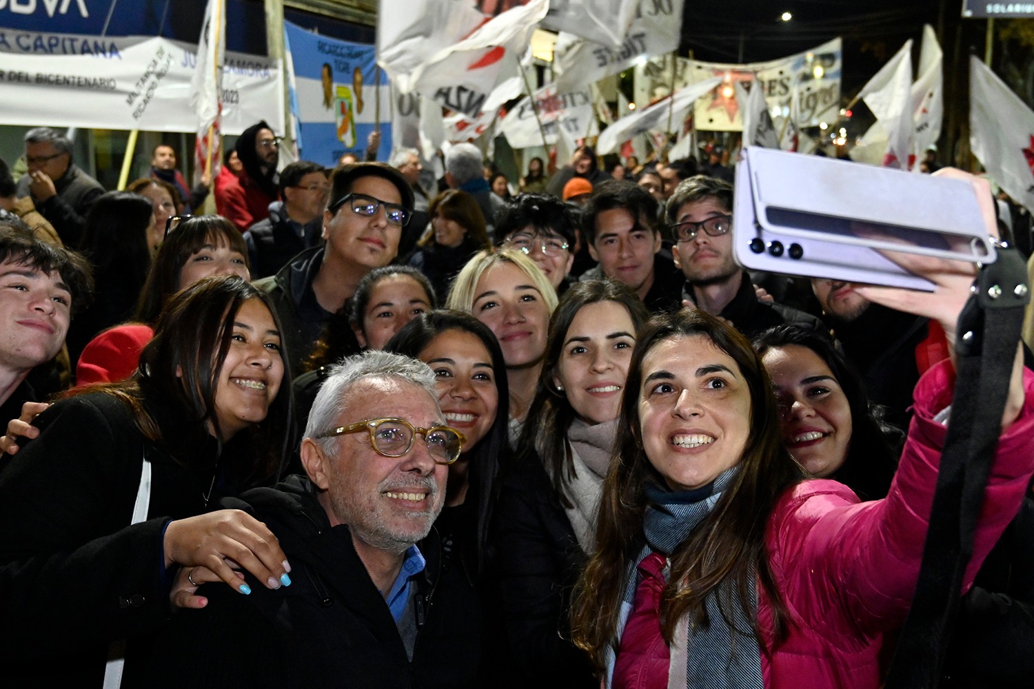 Julio Zamora en General Pacheco: «Abrazamos como siempre la bandera del peronismo, ratificando el compromiso que tenemos por seguir transformando a Tigre»