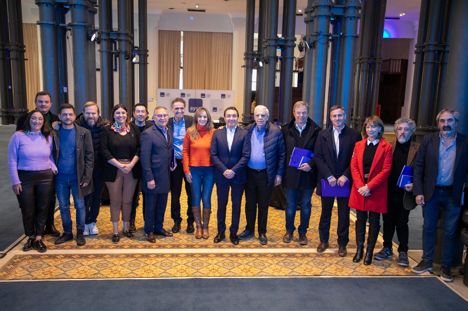 Malena Galmarini junto Wado de Pedro y Gabriel Katopodis presentaron el plan quinquenal de obras de mejora y expansión de los servicios 2024-2028 de AySA