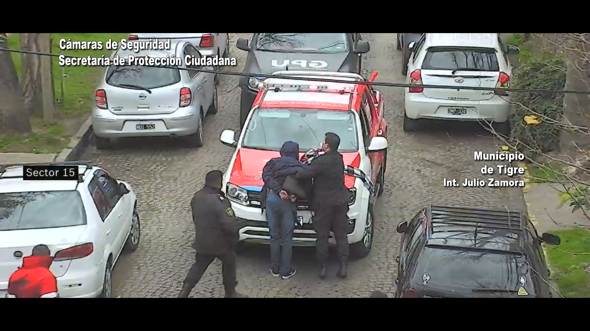 El COT y la Policía detuvieron a dos hombres que ingresaron a un edificio en el centro de la ciudad