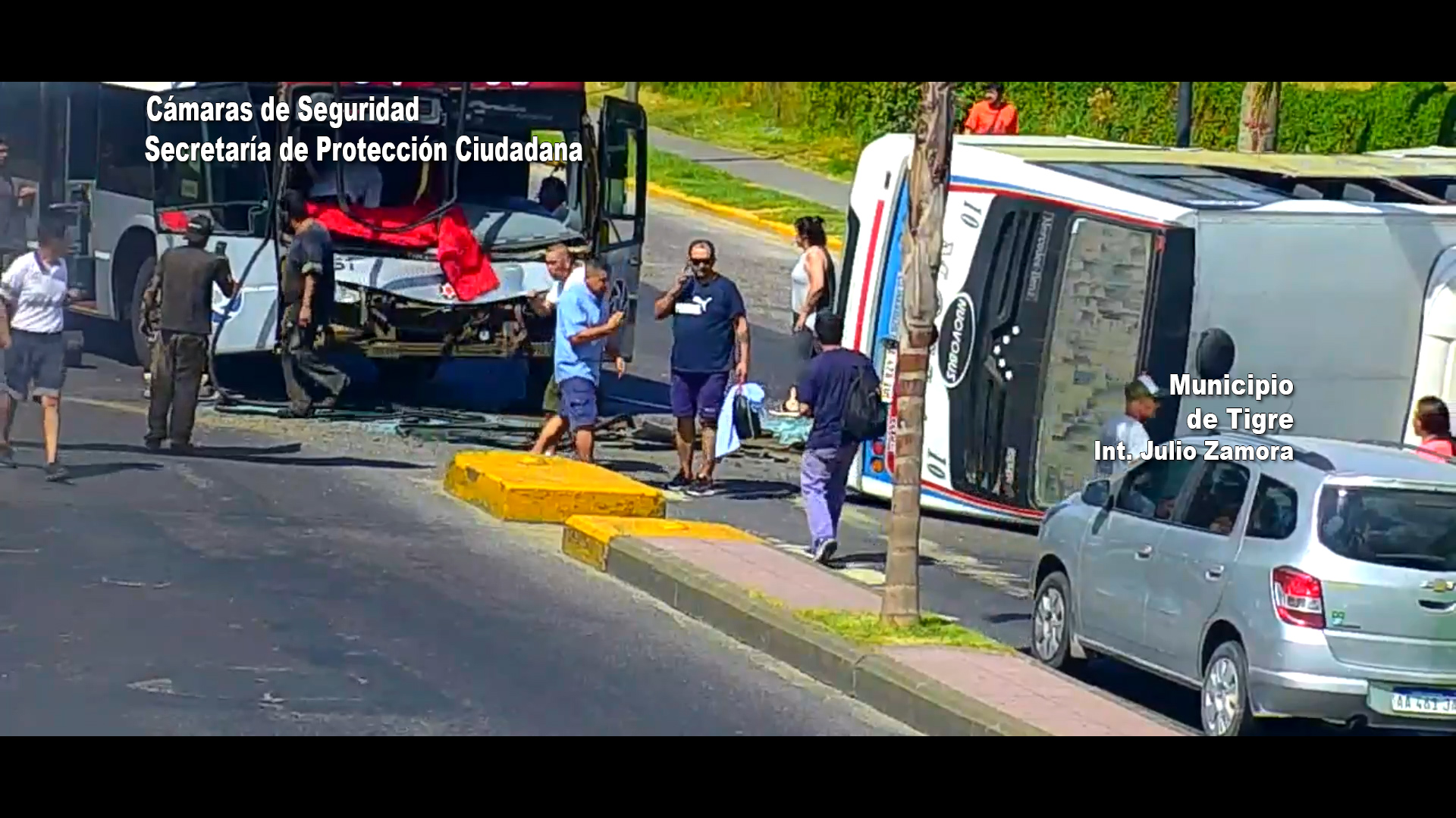 Colisión y vuelco: el Sistema de Protección Ciudadana brindó rápida asistencia tras un accidente de tránsito