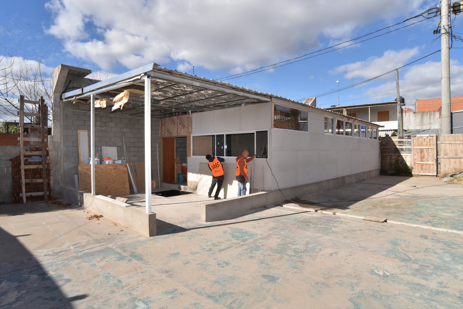 Avanza la construcción de la Posta de Salud del Barrio 8 de Mayo