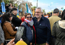 Julio Zamora en el Día de la Patria: «Ratificamos el compromiso con nuestro país, nuestra bandera y con la comunidad de Tigre»