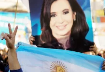 Cristina Kirchner llamó a la militancia a “organizarse” y reiteró la consigna “Vamos a volver”