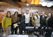 En el barrio Las Tunas, Julio Zamora acompañó el noveno aniversario del Centro de Entrenamiento Cristiano Génesis