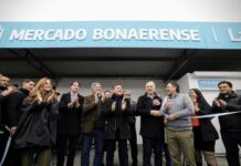 Kicillof inauguró un Mercado Bonaerense y puso en funcionamiento el primer Centro de Energías Renovables