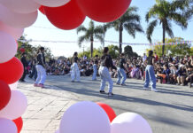 Junto a autoridades del Municipio de Tigre, una multitud celebró el 90° aniversario de El Talar en la plaza central de la localidad