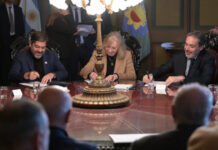 La Provincia firmó convenios para la capacitación de autoridades de mesa