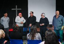 Con el propósito de atender las necesidades más urgentes de la comunidad, Julio Zamora se reunió con jóvenes del barrio La Mascota de Benavídez