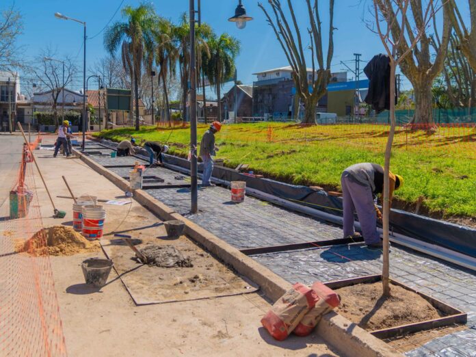 3 obra plaza tren de la costa