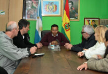 Julio Zamora recorrió Escobar y compartió una jornada con la colectividad boliviana local