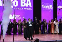 Una pareja de la Ciudad ganó el Campeonato Mundial de Tango entre finalistas de 50 países
