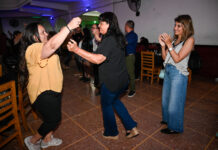 En el mes de la tradición, vecinos y vecinas de Tigre disfrutaron de un nuevo encuentro del ciclo municipal “La Nocturna Peña”