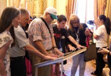 Nuevos recursos táctiles mejoran la accesibilidad en el Teatro Colón