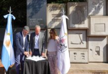 Homenaje de la Ciudad a las víctimas del Holocausto en la Plaza de la Shoá