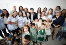 Kicillof: “Reactivamos las obras paralizadas por el Gobierno nacional para llevar mejor educación pública a los pibes”