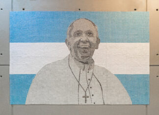 El Subte inaugura un mural en homenaje al Papa Francisco
