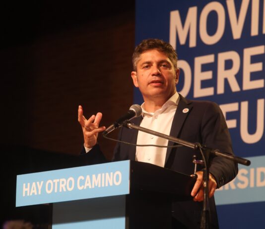 Kicillof lanzó el MDF Universidad y Ciencia en la UBA ante un Aula Magna colmada