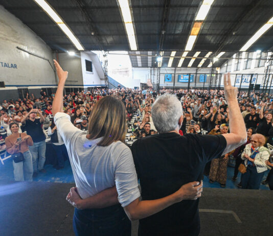 Julio Zamora encabezó un multitudinario acto del Peronismo de Tigre por el Día del Trabajador