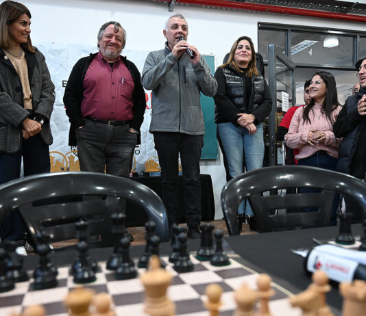 Ajedrez: decenas de competidores disfrutaron de la fecha inicial del Apertura 2026