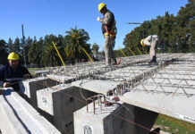 Julio Zamora monitoreó el avance del nuevo puente sobre Camino Bancalari-Benavídez que mejorará la circulación vehicular