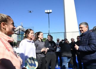 La cancha de pádel más porteña del mundo: una exhibición en el Obelisco marcó el comienzo del Premier Pádel P1 de la Ciudad
