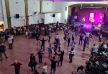 Con la presencia de centenares de vecinos, el Municipio organizó una nueva jornada de «La Nocturna Peña» en Tigre centro