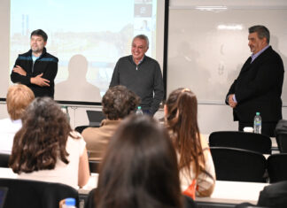 En la UCA, Julio Zamora participó de una charla del Programa Ejecutivo en gestión, liderazgo y desarrollo local