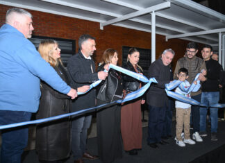 Julio Zamora inauguró el nuevo auditorio de Ricardo Rojas: «Esto forma parte de una política de Estado para llevar la cultura a cada rincón de Tigre»