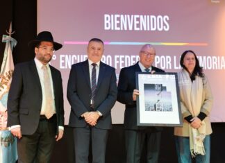 A 32 años del atentado, Soledad Martínez firmó un compromiso en la AMIA por la memoria y contra la impunidad
