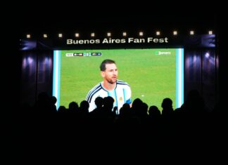 Más de 140 mil hinchas ya alentaron a la Selección en los Fan Fest organizados por la Ciudad