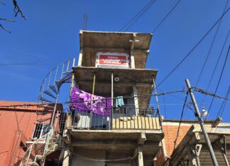 El Gobierno porteño clausuró construcciones clandestinas que levantaban en la Villa 31