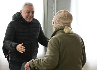 Julio Zamora a adultos mayores: «Es vital estar juntos en medio de las crisis que están atravesando”