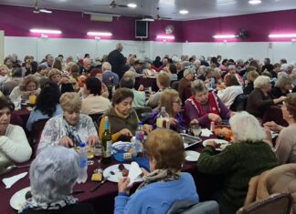 Autoridades del Municipio de Tigre acompañaron un encuentro solidario organizado por el Centro de Jubilados Marina Mercante