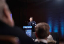 «La Argentina tiene muchas oportunidades: para aprovechar los recursos, la ciencia y la industria, necesitamos construir una estrategia nacional de desarrollo»