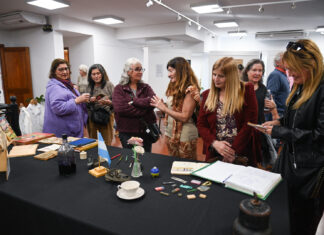 «Relatos que unen», el taller del Municipio de Tigre que busca dar a conocer las experiencias de los docentes jubilados del distrito