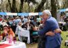 En el marco del Día del Jubilado, Julio Zamora compartió una jornada junto a una multitud de adultos mayores