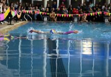 Una multitud de vecinos disfrutó con música y alegría las Galas de Aquagym 2026 en los polideportivos del Municipio de Tigre
