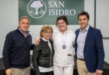 San Isidro celebró el egreso de 31 alumnos de la Escuela Municipal de Enfermería Universitaria