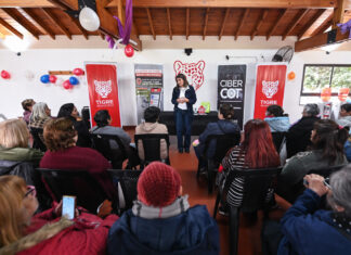 Al cumplirse 30 años del programa “Plan Vida”, el Municipio reconoció la labor de más trabajadoras y trabajadores vecinales