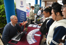 Julio Zamora recorrió la Expo CUT Universidades 2026 junto a centenares de estudiantes